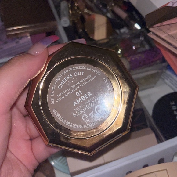 Fenty beauty cream bronzer - Picture 3 of 3
